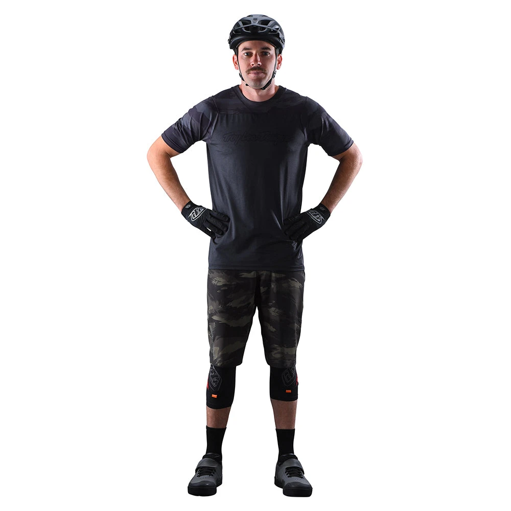 Troy Lee Designs Skyline Short No Liner Brushed Camo Military - Image 2